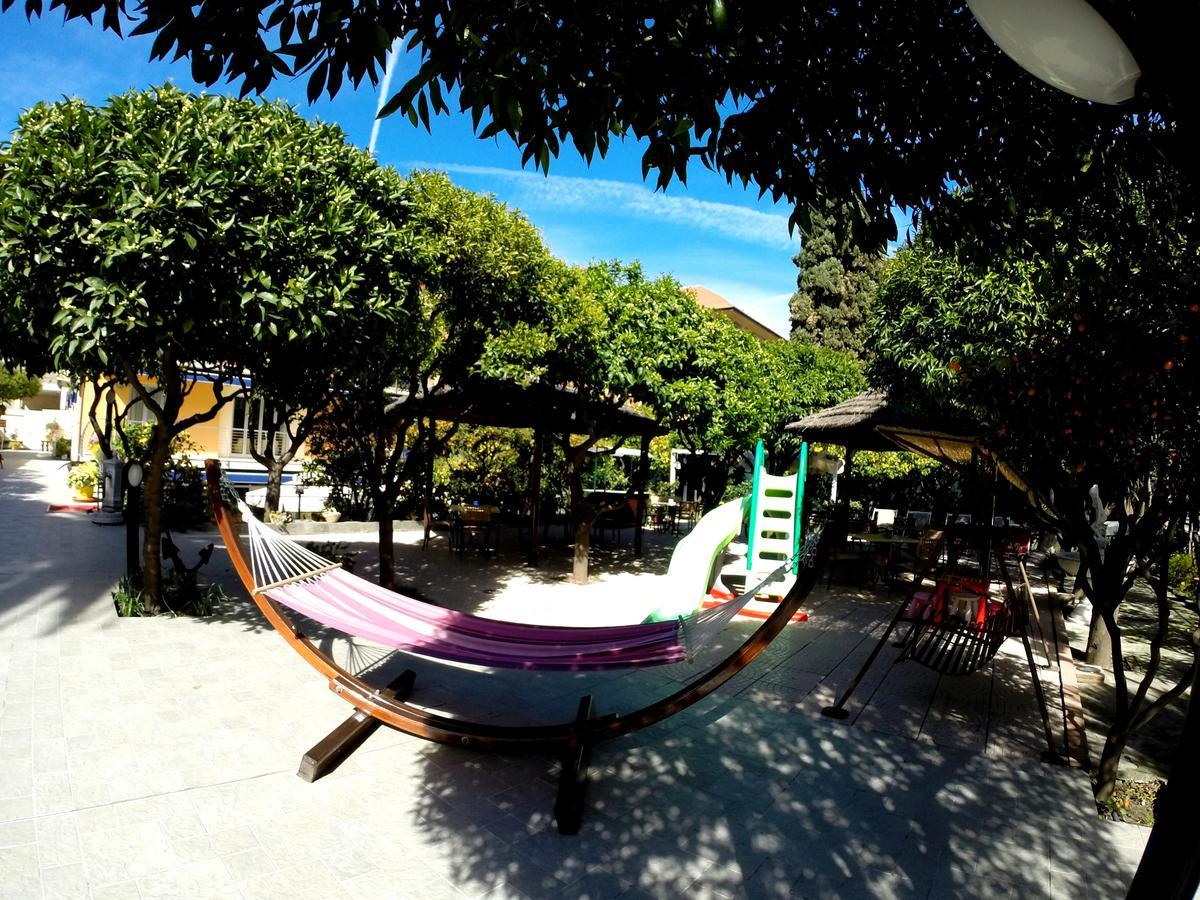 ואראצה Hotel Villa Delibera מראה חיצוני תמונה