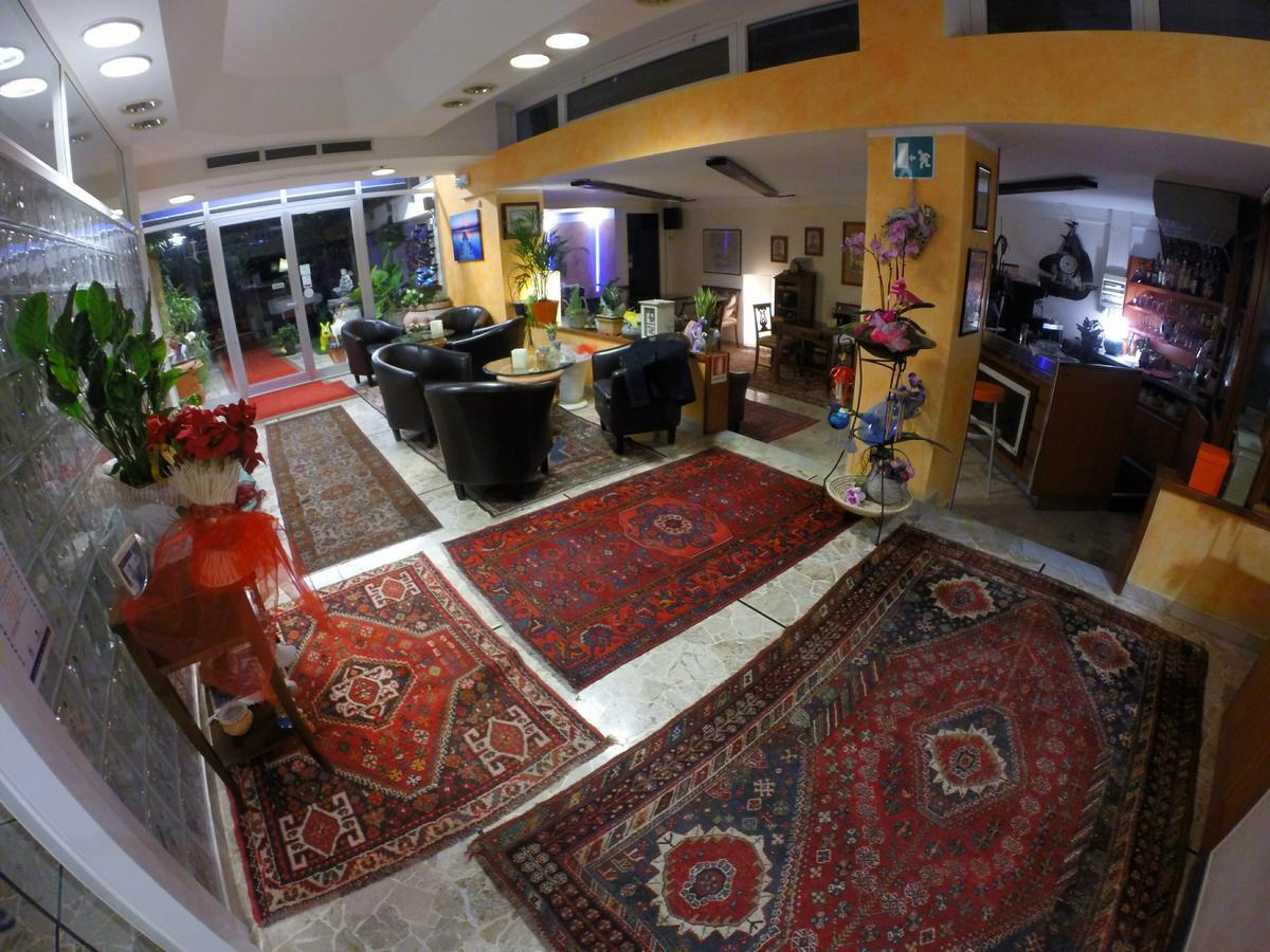 ואראצה Hotel Villa Delibera מראה חיצוני תמונה