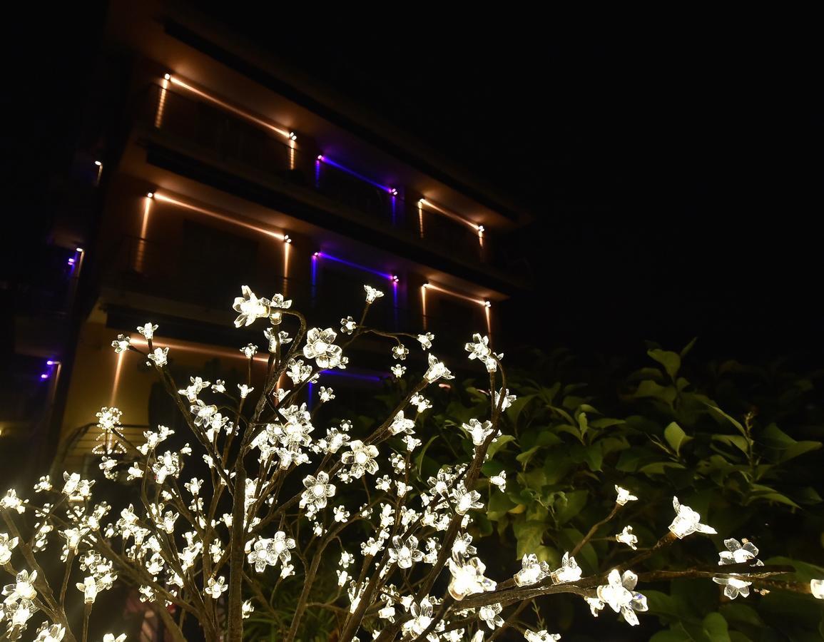 ואראצה Hotel Villa Delibera מראה חיצוני תמונה