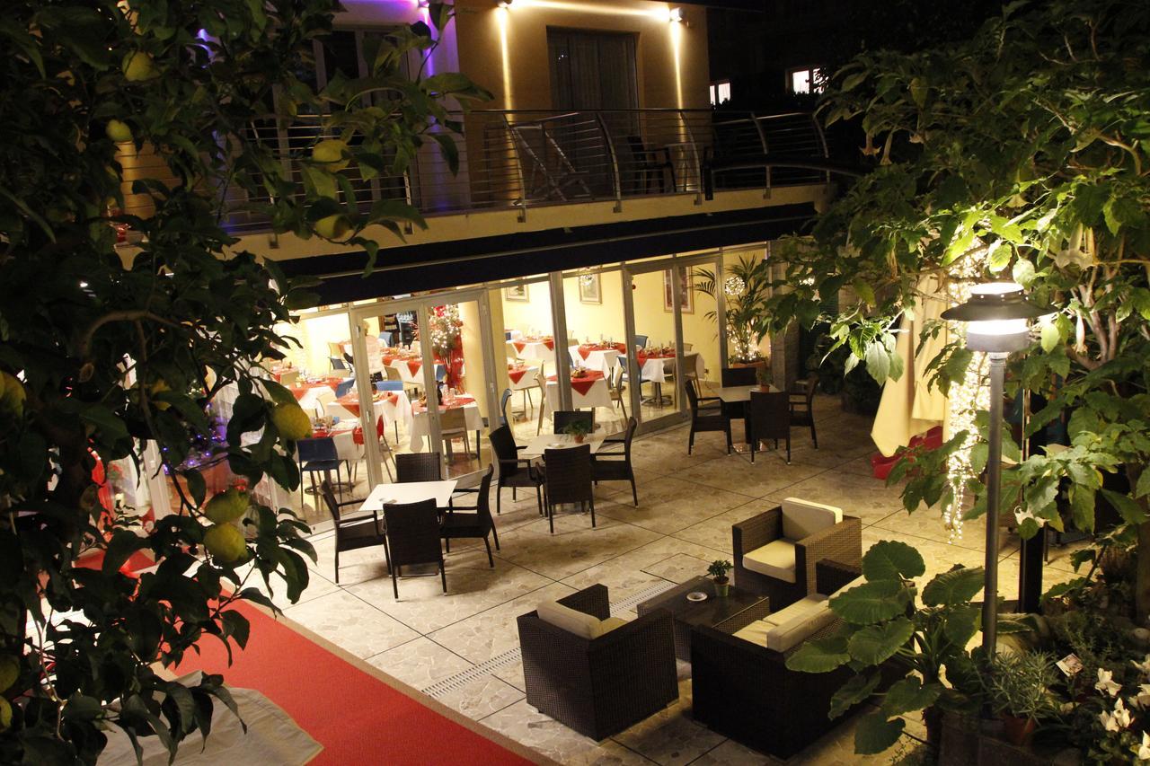 ואראצה Hotel Villa Delibera מראה חיצוני תמונה